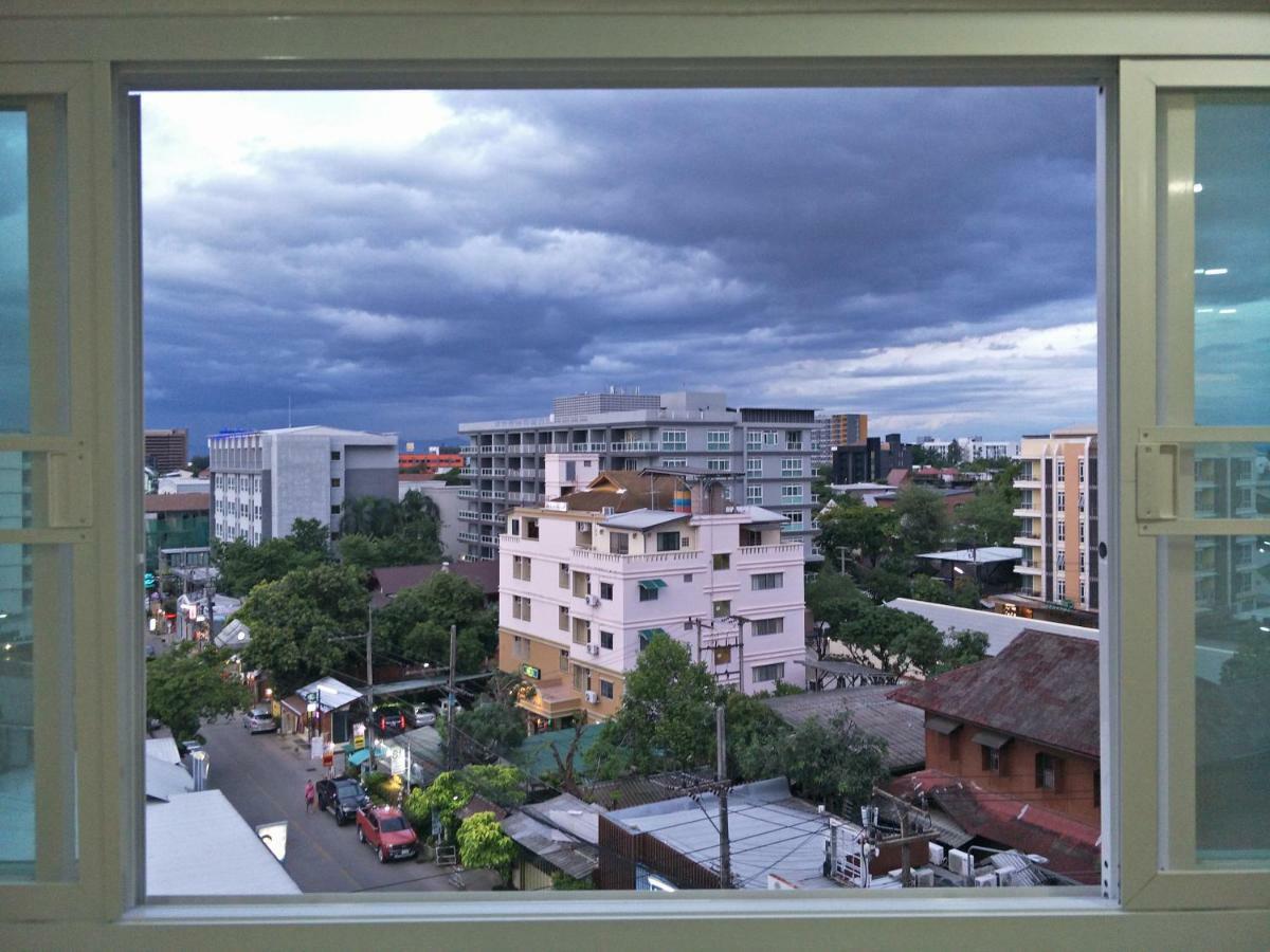 Chill Chill At Nimman Apartment Chiang Mai Luaran gambar